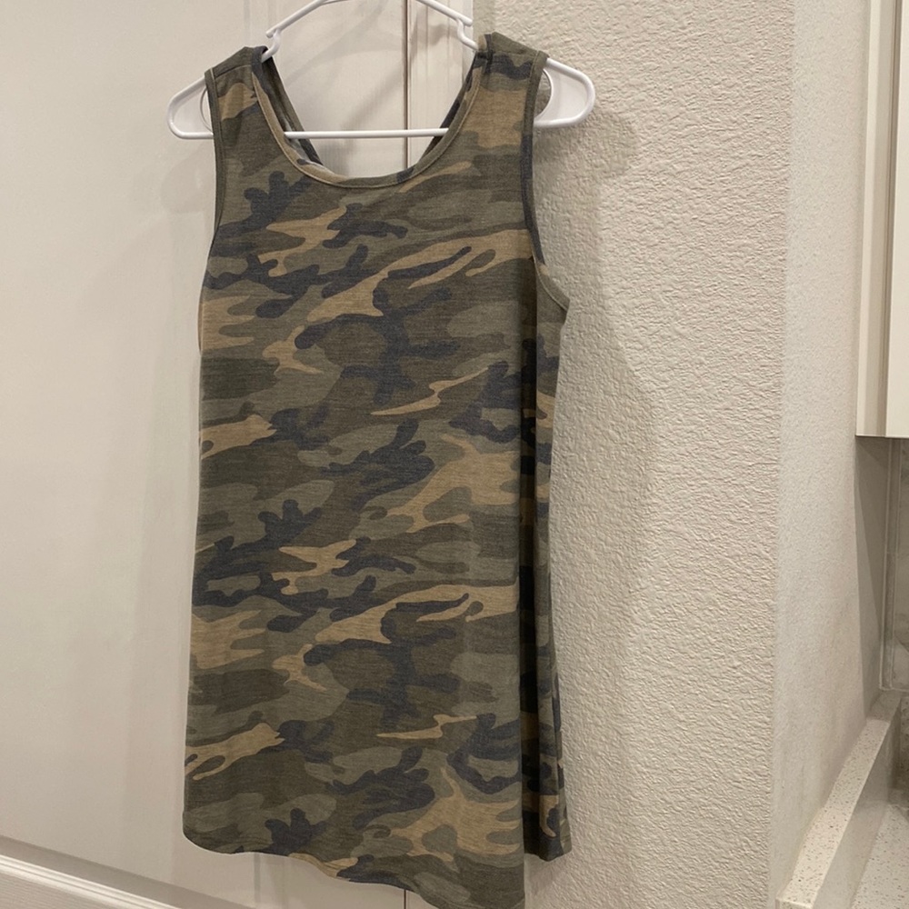 NWT Heimish Camo Tank